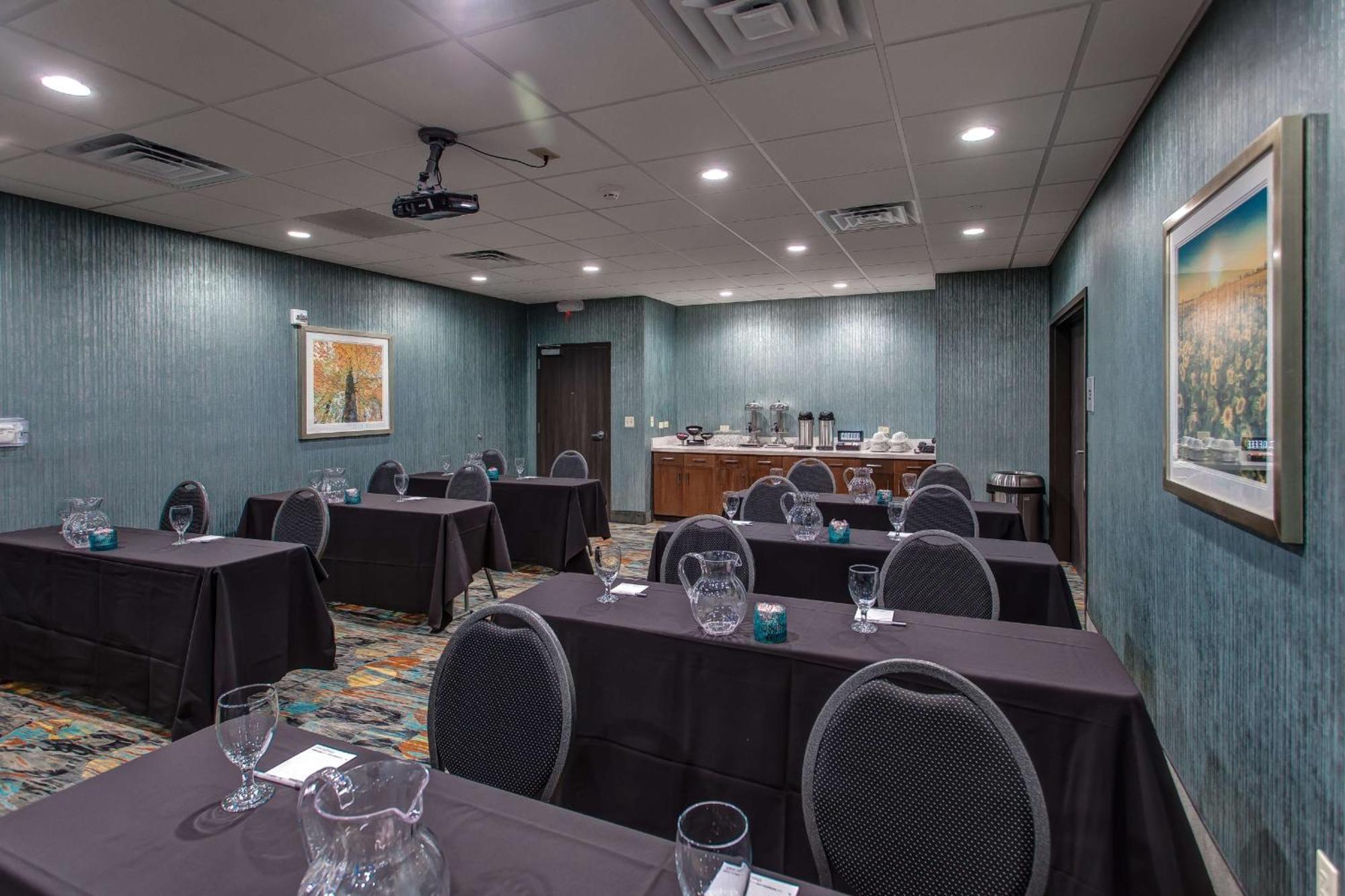 Hampton Inn & Suites-Wichita/Airport, Ks Esterno foto